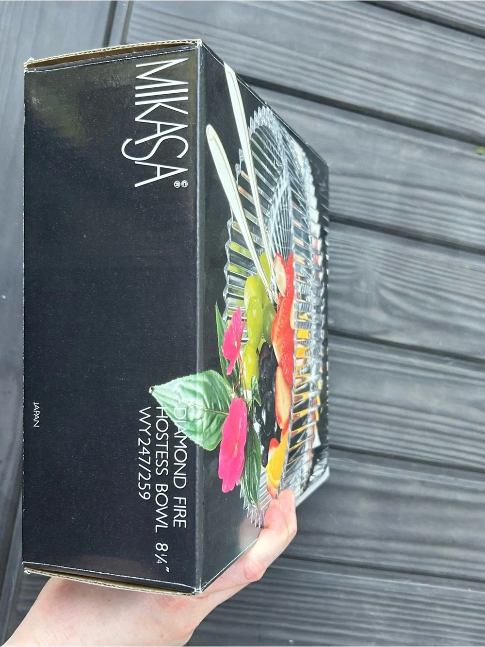 NEW Mikasa Diamond Fire Hostess Bowl 8 1/4 inch